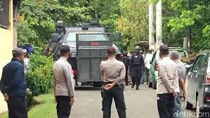 Otoritas kepolisian di sulsel enggan. 2 Teroris Makassar Kirim Dana Ke Pelaku Bom Bunuh Diri Di Gereja Filipina