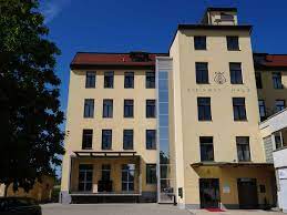 With the introduction of the family of. Klavierunterricht Im Steinway Haus Munchen In Laim