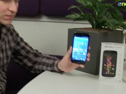 Archos 50 Titanium im Test: 5-Zoll-Dual ...