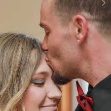 Julian Crawford updated his profile picture.