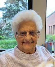 Gauthier (née Perron), Thérèse