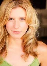 Kerri Dunbar's Instagram, Twitter & Facebook