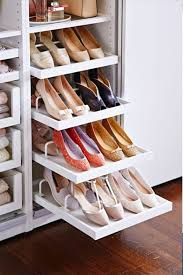26 Ikea Hacks Fur Ihre Ikea Garderobe Diy Mobel Zenideen Garderobe Ikea Ikea Kleiderschrank Schrankdekoration