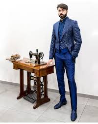 Acquista abiti sposa colorati in offerta online su lightinthebox.com oggi! Abito Cerimonia Damascato Blu