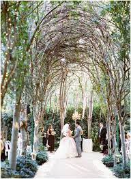 Pin By Jenny Blue On Garden Wedding Secret Garden Wedding Romantic Garden Wedding Enchanted Forest Wedding