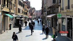 L'italia ormai è diventata un patchwork di colori e regole. Veneto Zona Gialla Le Regole Da Lunedi 26 Aprile