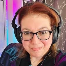 Jules Scott's Instagram, Twitter & Facebook