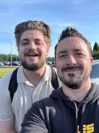 Drew Barker's Instagram, Twitter & Facebook