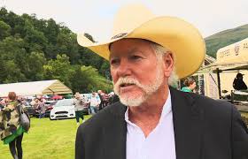 Clan MacNab reunion: Dozens with Scots surname gather from around world at  Highland Games