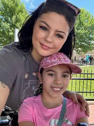 If you're not at cedar point today you should be! The weather is gorgeous  and it's the perfect temperature. 😍😍😍 (word to the wise though if you  haven't eaten the sliced steak