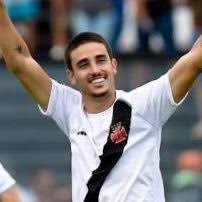 Biography, age, team, best goals and videos, injuries, photos and much more at besoccer. Thiago Galhardo Thiagog89 Twitter