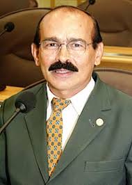 Ex-deputado é internado e passará por delicada cirurgia