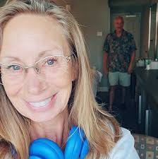 Can any photographer help with a family photo shoot in Branson for  grandma's 80th birthday?