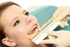 This was my first time bleaching my hair, meaning i did make rookie errors but even after bleaching it consecutively 3 times to get that lovely bleached blonde hair worked wonders. Professionelles Bleaching Bei Dc 1 In Munchen Lehel