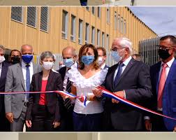 En espérant que la famille delga se fasse égorger dans un prochain attentat ! Carole Delga Le Lycee Martin Malvy Est Un Symbole Pour Notre Territoire Et Un Equipement D Excellence Et De Proximite Pour Nos Jeunes L Occitanie Au Quotidien
