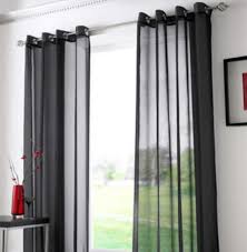 Teralis jendela ini sering kali dalam penggunaan nya adalah menggunakan bentuk bentuk minimalis atau dekoratif. Desain Gorden Minimalis Modern 2021 Rumah Minimalis Trending 2021