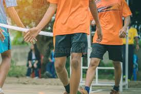Cuáles son los juegos infantiles tradicionales más clasificación de los juegos tradicionales. Estudiantes Jugando A Los Tradicionales Juegos Asia Ticos Sepak Takraw Fotografia Editorial Imagen De Sano Hombre 159840532