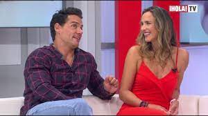 Cristian de la fuente pictures more ». Cristian De La Fuente Y Angelica Castro Revelan Como Comenzo Su Historia De Amor Hola Tv Youtube