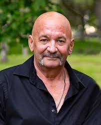 Karl Hall's Instagram, Twitter & Facebook