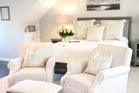 13 Chairs For Primary Bedrooms With Photo Examples Master Bedroom Chair Bedroom With Sitting Area Comfortable Chairs For Bedroom