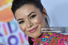 327 Miranda Cosgrove Usc Photos & High Res Pictures