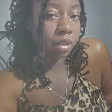 Damn i see alot of God's children in hear judging this girl.