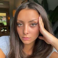 Olivia Margaret Schelske: Everything About Sara Evans' Daughter