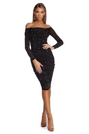 Bring The Glitz To Your Evening As You Dazzle And Shine In Our Vivienne Dress She Features An All Over Black Hue An Off Dresses Fashion Black Cocktail Dress