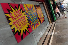 Beranda bisnis supermarket giant tutup seluruh gerai pada juli 2021. Giant Tutup Karena Kalah Saing Dengan Convenience Store Republika Online