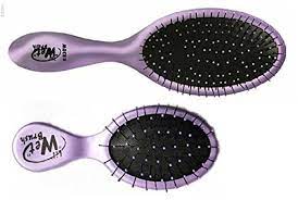 Another cool feature is the captive ends, which simply means that where the bristles stop, there are wide ends top and bottom, to keep your hair from getting tangled in the brush handle or coming. The Wet Brush Cool Tools