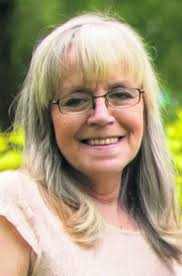 Sandi Gunderson's Instagram, Twitter & Facebook