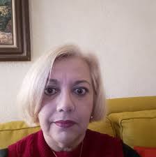 🗣️ Formar personas es invertir en futuro. Cada beca es una oportunidad  para que el conocimiento regrese a las sociedades de origen y se traduzca  en desarrollo social, crecimiento económico y progreso