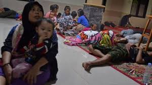 Intuitive fred888: 'Volcano tsunami' hits Indonesia after Krakatoa eruption  - BBC News