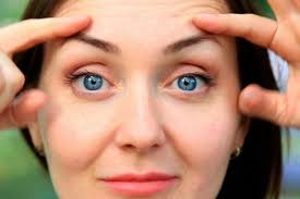 как ухаживать за кожей вокруг глаз после 40 лет Kak Ubrat Tyazhyolye Verhnie Veki Vse Dlya Zhenshiny Face Yoga Facial Massage Face