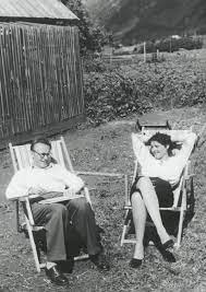 Seit 1956 scchreibt mayröcker gedichte, prosa. Ernst Jandl Autor Und Friederike Mayrocker Biografie
