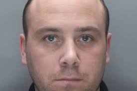 Wonderful' neighbour set fire to flat by burning bills