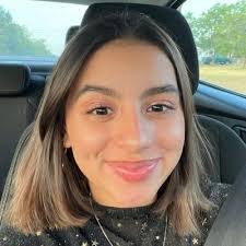 Karina Lamadrid's Instagram, Twitter & Facebook