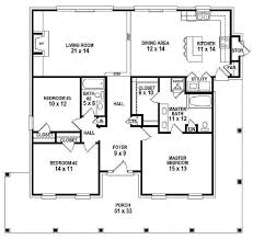 654151 One Story 3 Bedroom 2 Bath Southern Country Farmhouse Style House Plan Hou Farmhouse Floor Plans Farmhouse Style House Plans House Plans One Story