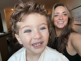 Mommy Mason photoshoot 💙 light of my life