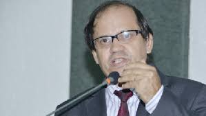 Eli Borges critica inclusão de diversidade de gênero em grade escolar