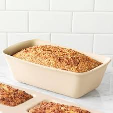 Make Homemade Bread Moist Cakes And Amazing Meatloaf The Natural Nonstick Material Gives You The Excellent Result Pampered Chef Stoneware Pampered Chef Food