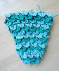 Diy mermaid tail blankets and beach things usually don't sound like the best combination… except when they involve mermaid. Crocodile Stitch Mermaid Tail Blanket All About Ami