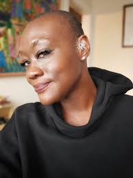 i found out very recently that i officially have bilateral sensorineural  hearing loss (mild, but there). 💛 i've had hearing aids since 2019  (initially largely for my awful tinnitus) & have been