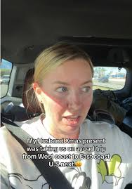 Not her fully ready to get out of a moving car 😂🤦🏻‍♂️ IB:@Courtney ...