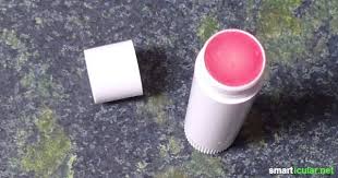 Der prozess läuft immer gleich ab. Naturlichen Lippenstift Mit Individuellem Farbeffekt Selbst Herstellen
