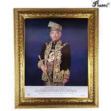 Sme association of malaysia said at least 50,000 smes may be out of business should the lockdown last for another four weeks. Gold Frame Free Portrait Agong Permaisuri Shopee Malaysia