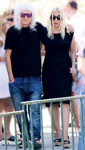 «προβληματικό παιδί είσαι κι εσύ, φαίνεσαι!». Annita Pania Nikos Karbelas O Erxomenos Toy Neoy Mwroy Ligo Meta Thn Tragwdia Retromania Athens Magazine