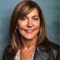 Leslie Root's Instagram, Twitter & Facebook