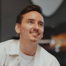 Bernard Farmer (@FarmerBern86255)