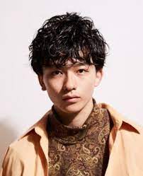 メンズスタイル攻略法 前髪パーマでクールに おしゃれでかっこいい は前髪で決まる bangs バングス メンズ 髪 パーマ 前髪パーマ